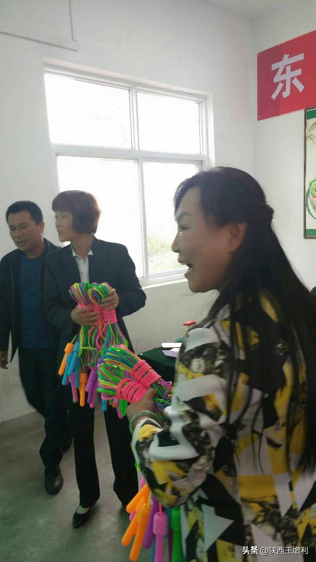 爱心传递情更浓,爱心传递校园