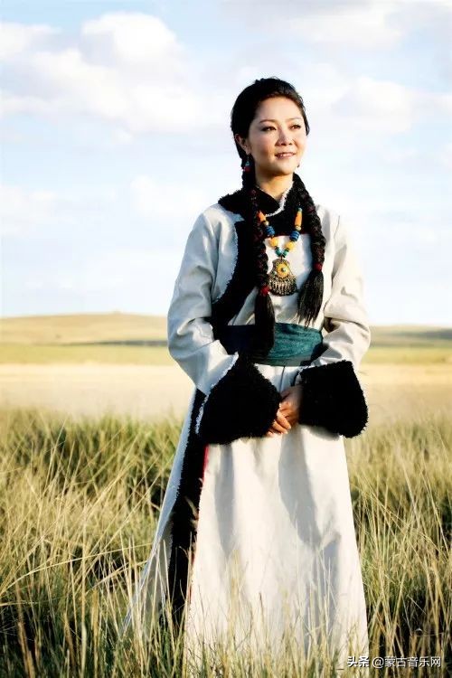 草原歌曲乌兰托娅十首,乌兰托娅草原新歌