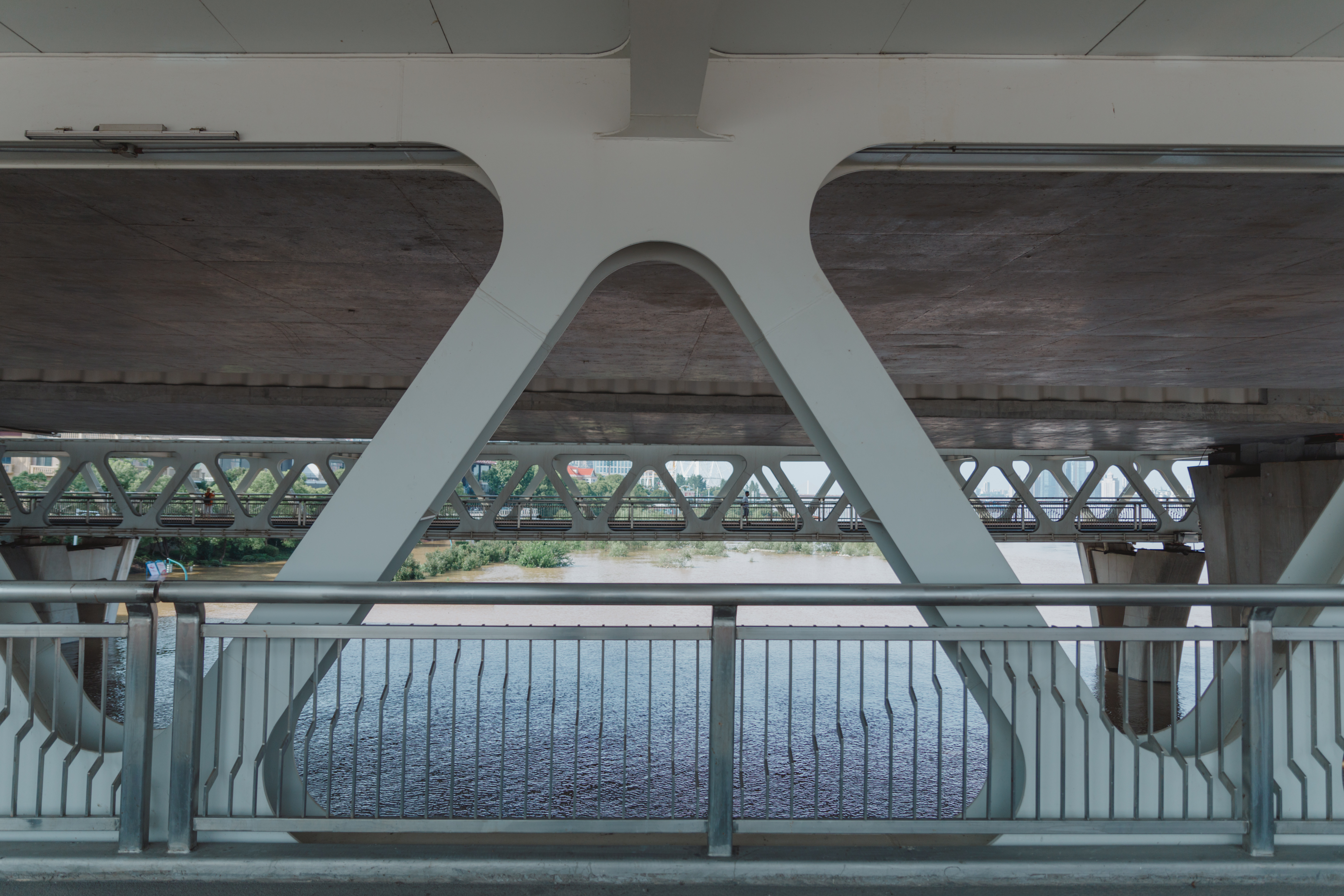 南昌之星摩天轮讲解,南昌之星摩天轮下面有什么玩