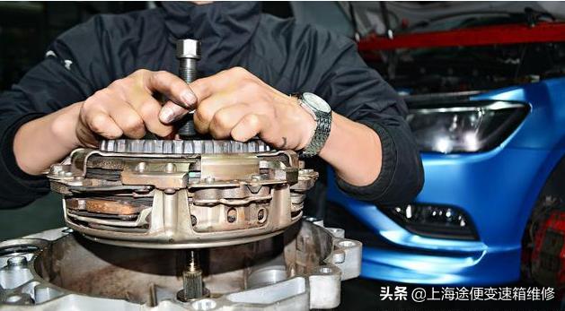 尚酷7速干式双离合坏了的症状,大众尚酷干式双离合变速箱漏油