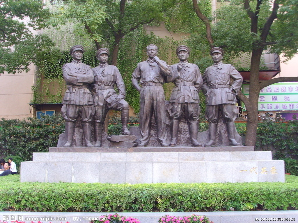 南昌起义余部只有800人，为何朱毛会师时能发展到八千多人