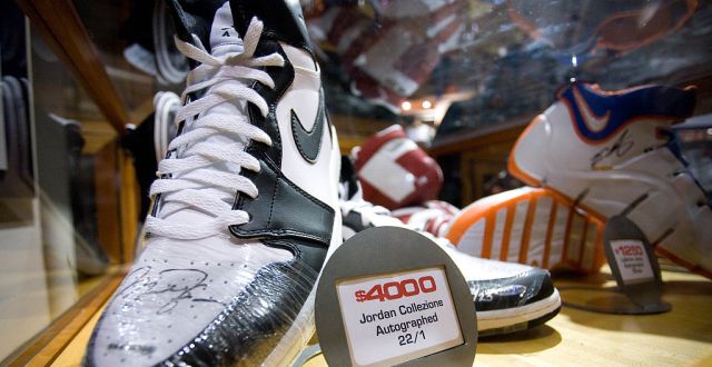 「深1度」炒鞋江湖，对韭当割