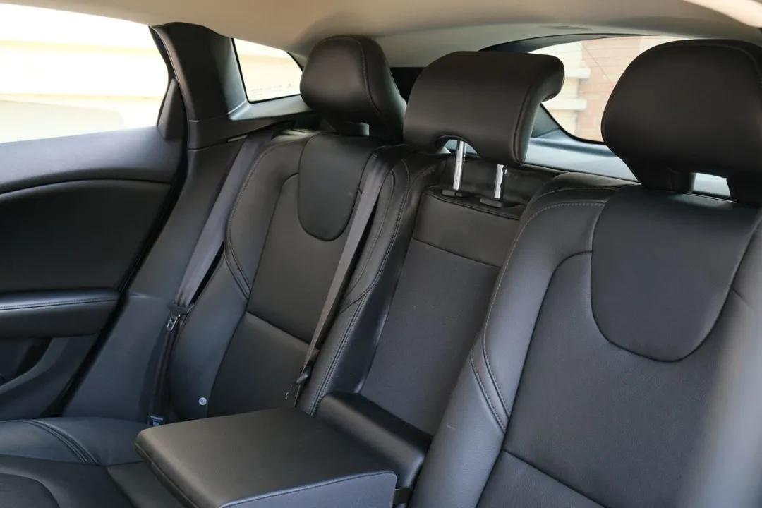 沃尔沃v40二手值得买吗,二手沃尔沃V40值得购买么