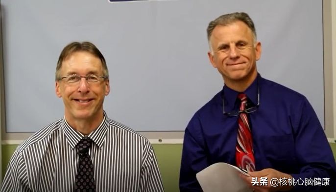 中风后面瘫怎样康复？一套面部小动作，简单实用效果惊人