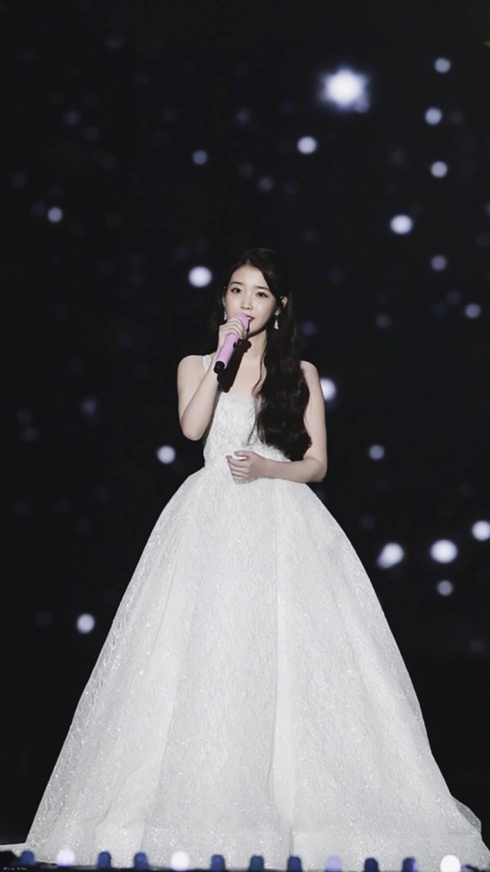 鍗楅煩绗竴绁炲﹩iu,鍗楅煩绗竴瀵屽﹩iu