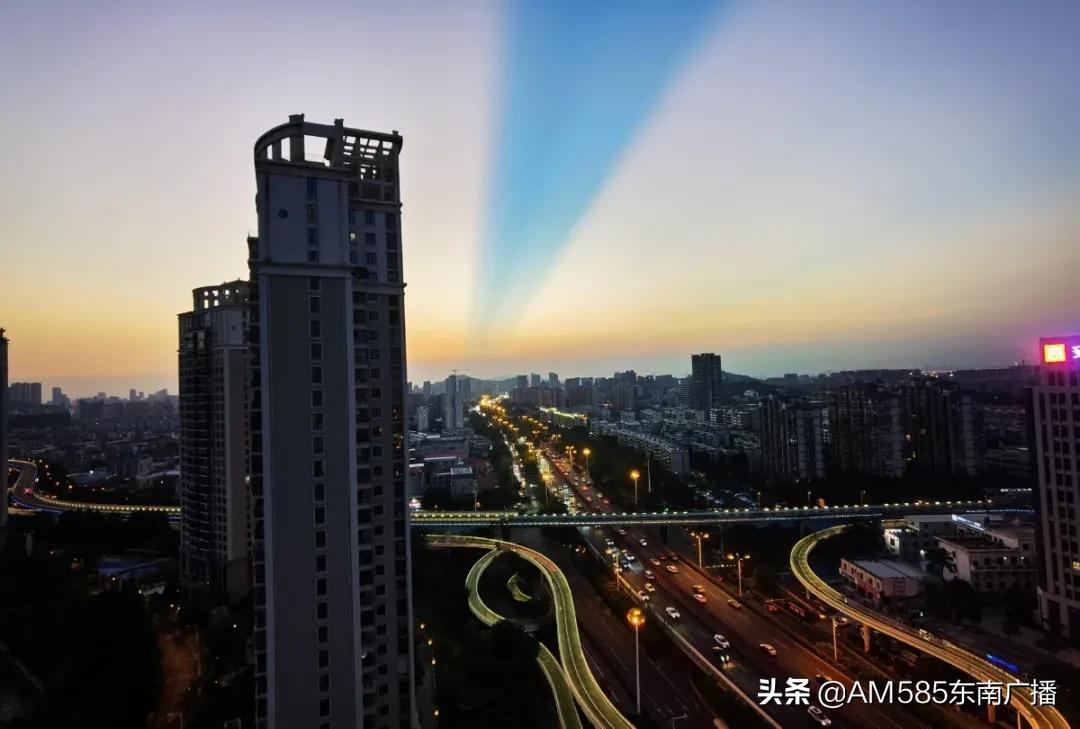 绂忓缓澶滄櫙鑸媿闇囨捈澶х墖,绂忓缓澶氬湴鍑虹幇缁濈編鏅氶湠鐓х墖