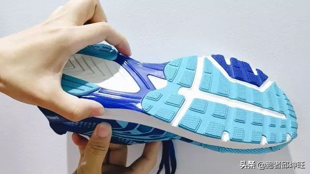 国产战神多威,跑鞋里的性价比竞速王者