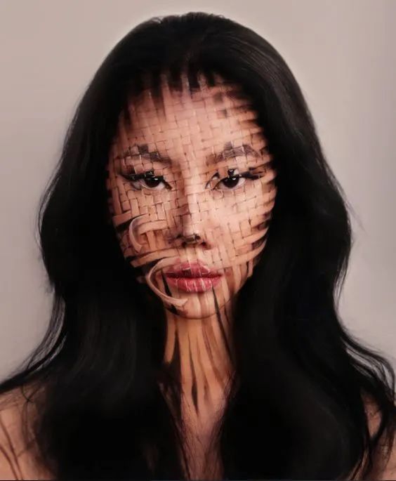 她在画画,神奇的视觉错觉画画