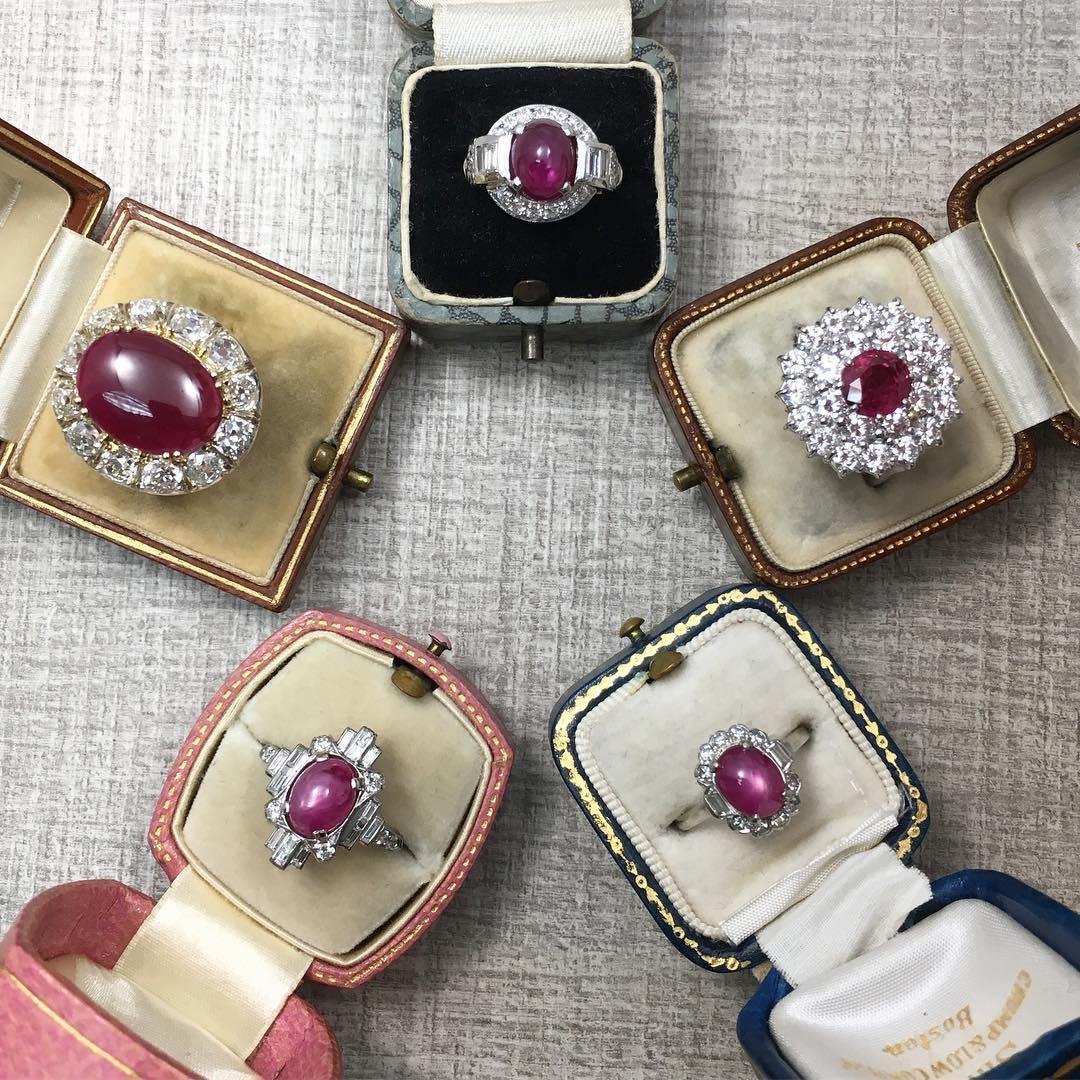 花300买了满天星,花300块钱买水晶值吗