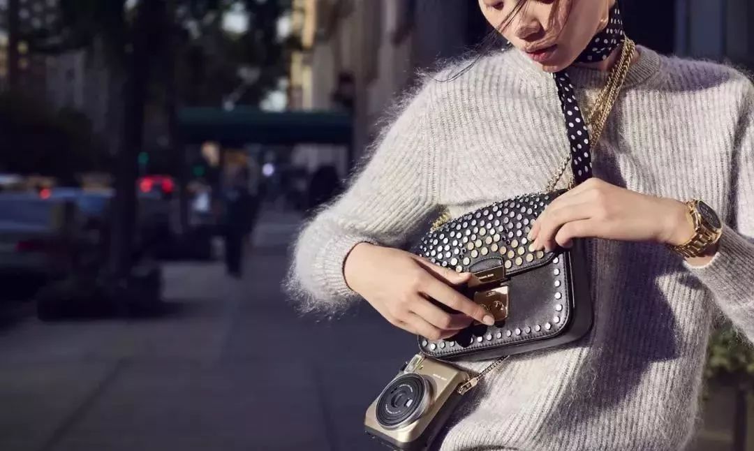 女生第一只轻奢包该买哪个牌子,第一只千元轻奢包怎么选