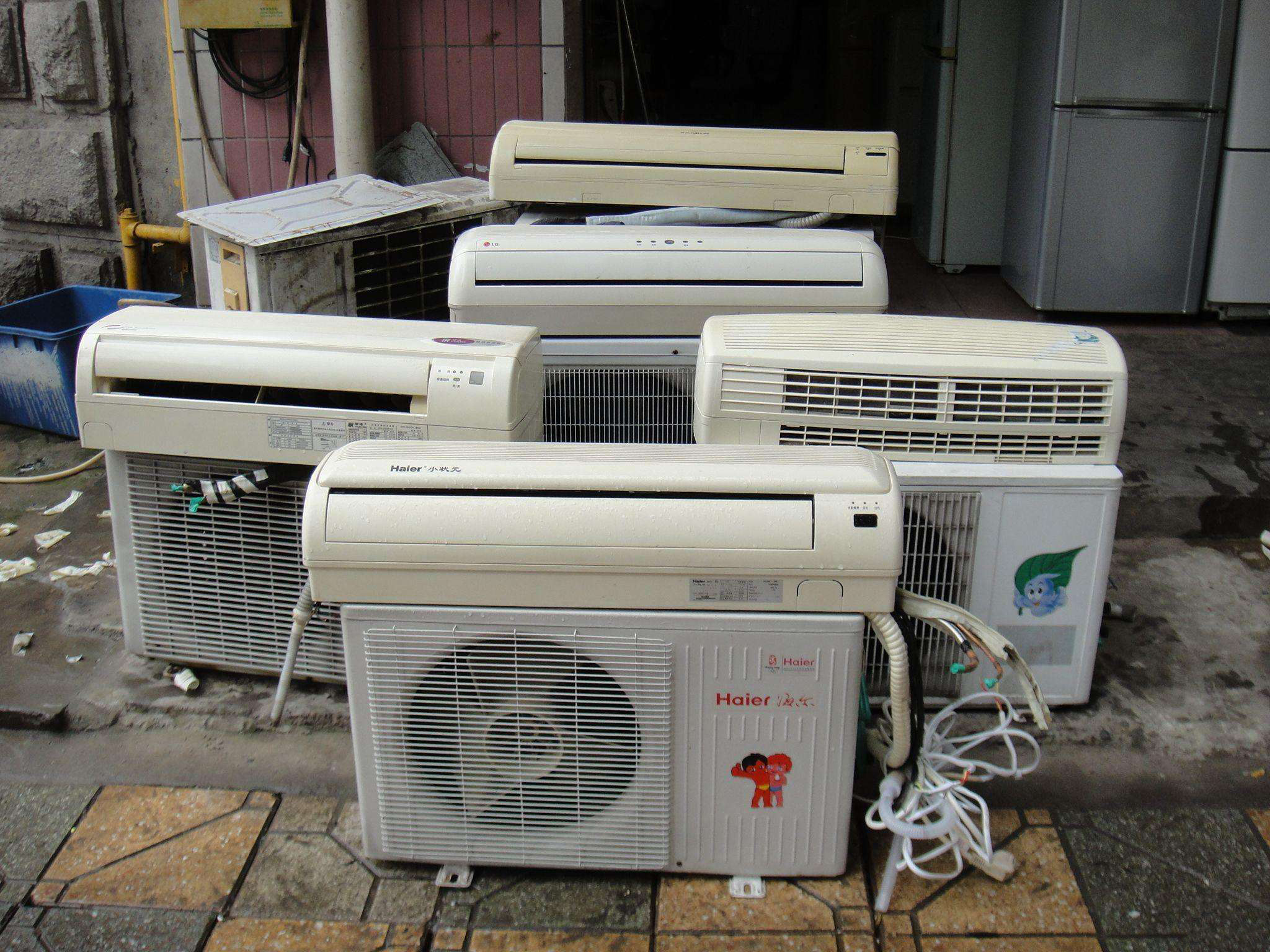 一拖一风管机与柜式空调比较,风管机和挂机有什么区别呢