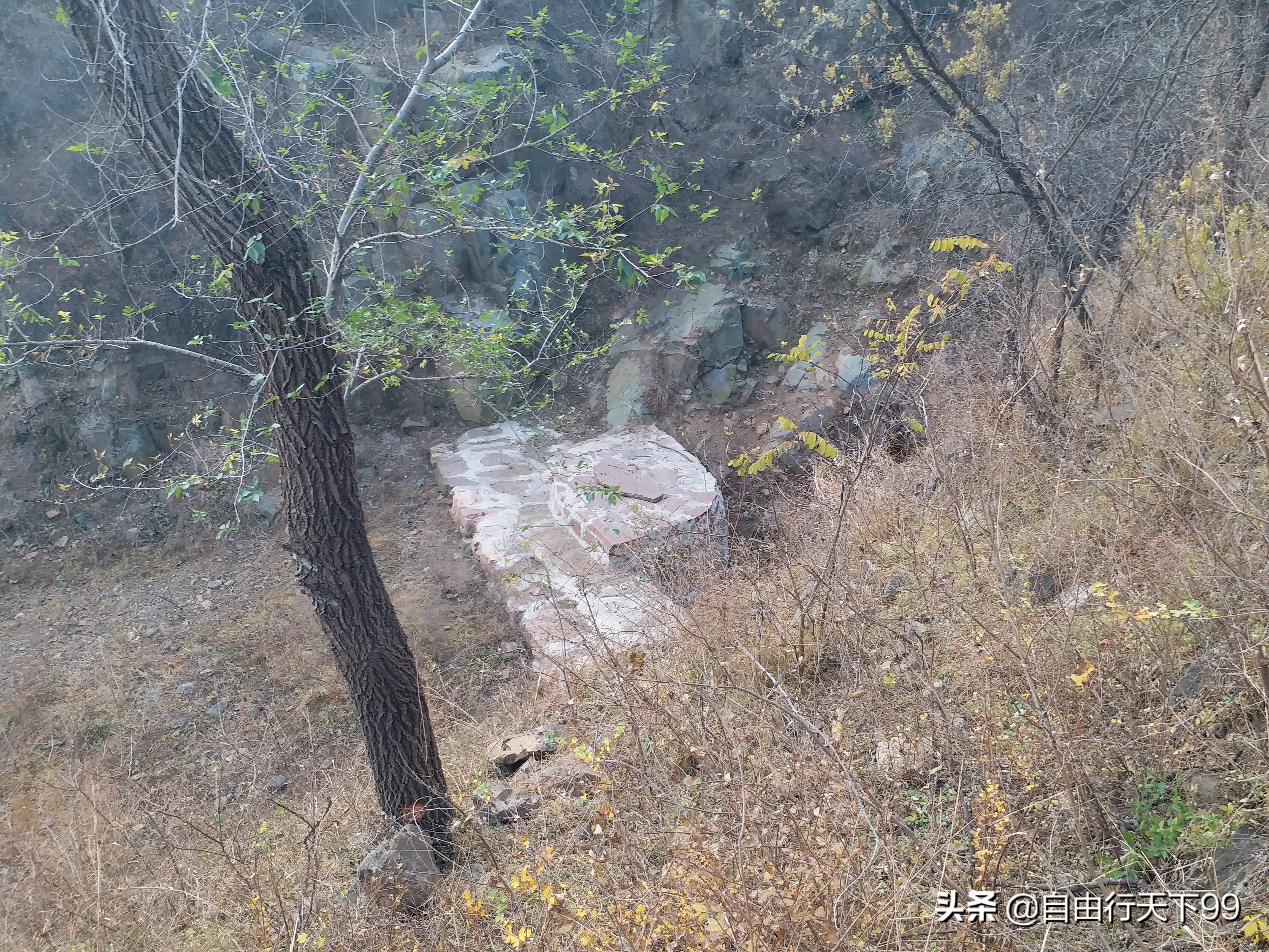 石家庄井陉深山山顶,井陉悬崖峭壁