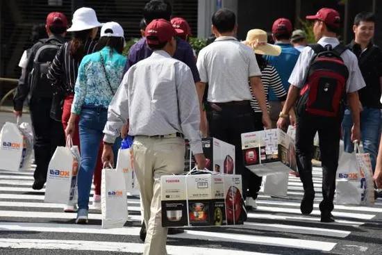 中产群体的利弊,中产阶级有多苦