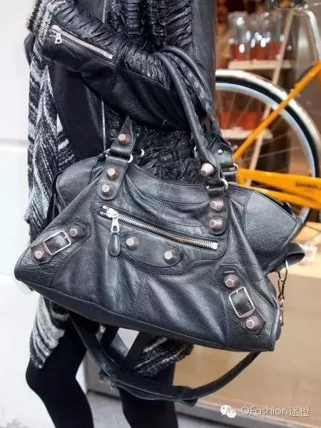 背了很多年的包,背了好几年的包