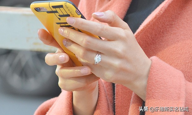 女生戒指的戴法和意义十个手指,乱戴戒指