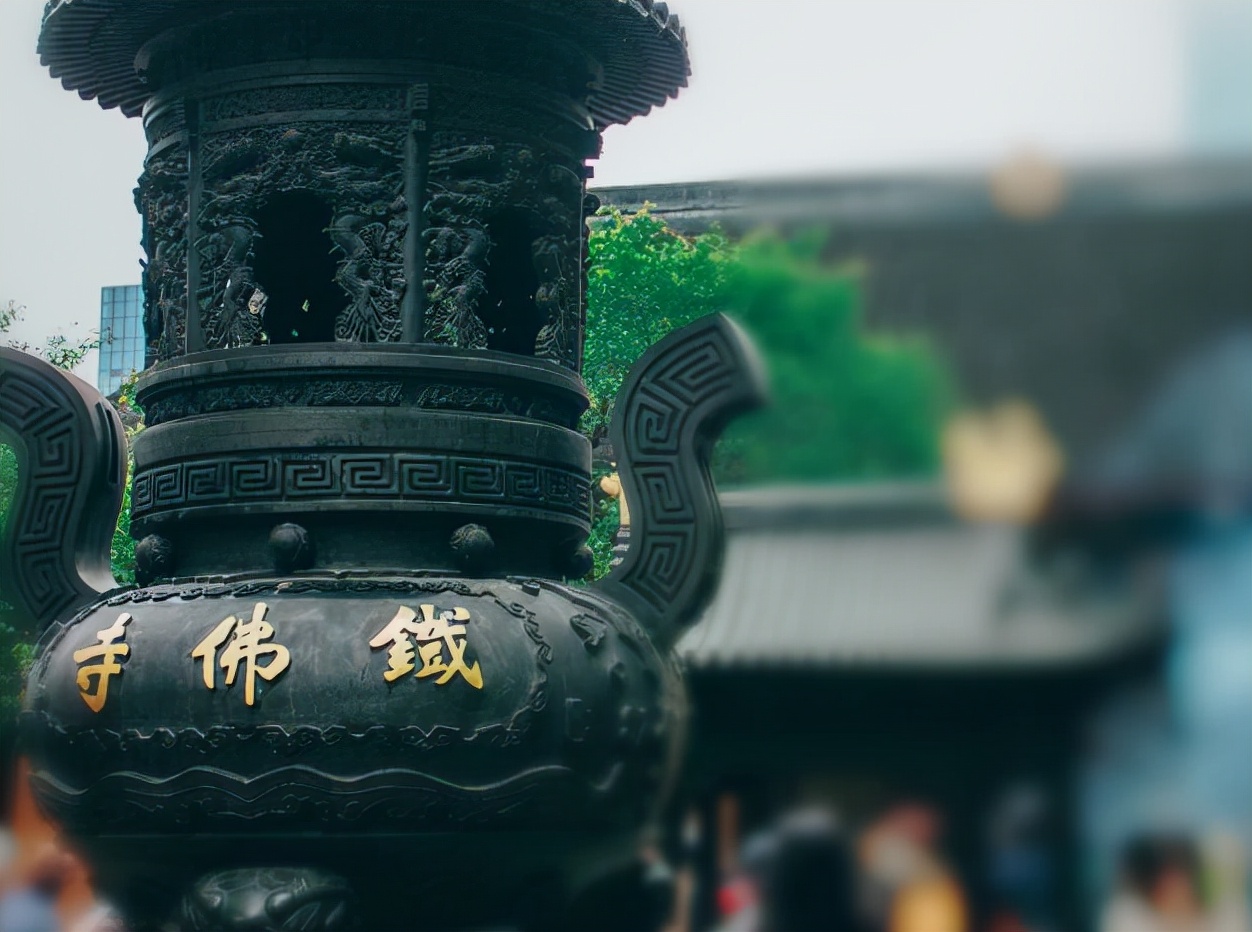 浙江一寺院，拥有“东方维纳斯”精品，现因赏梅焕发第二生命力