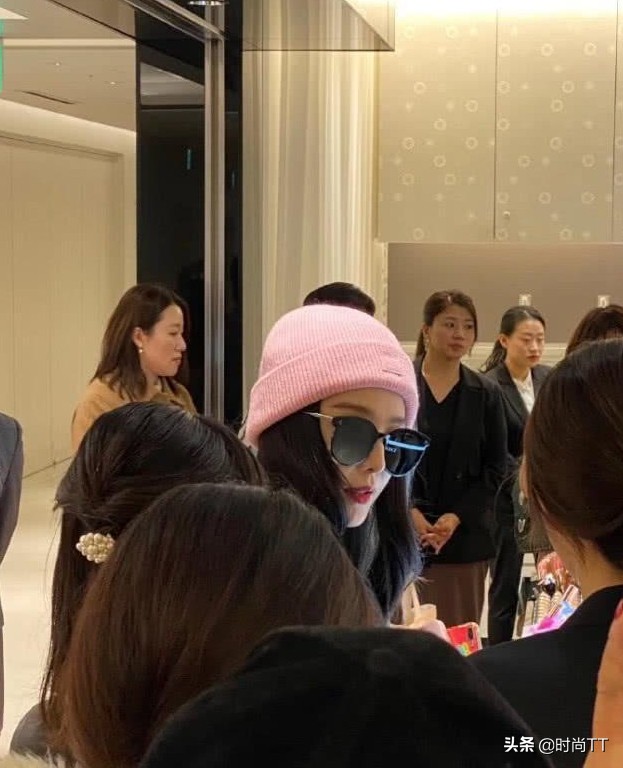 范冰冰日本造型,范冰冰出席活动时的穿搭