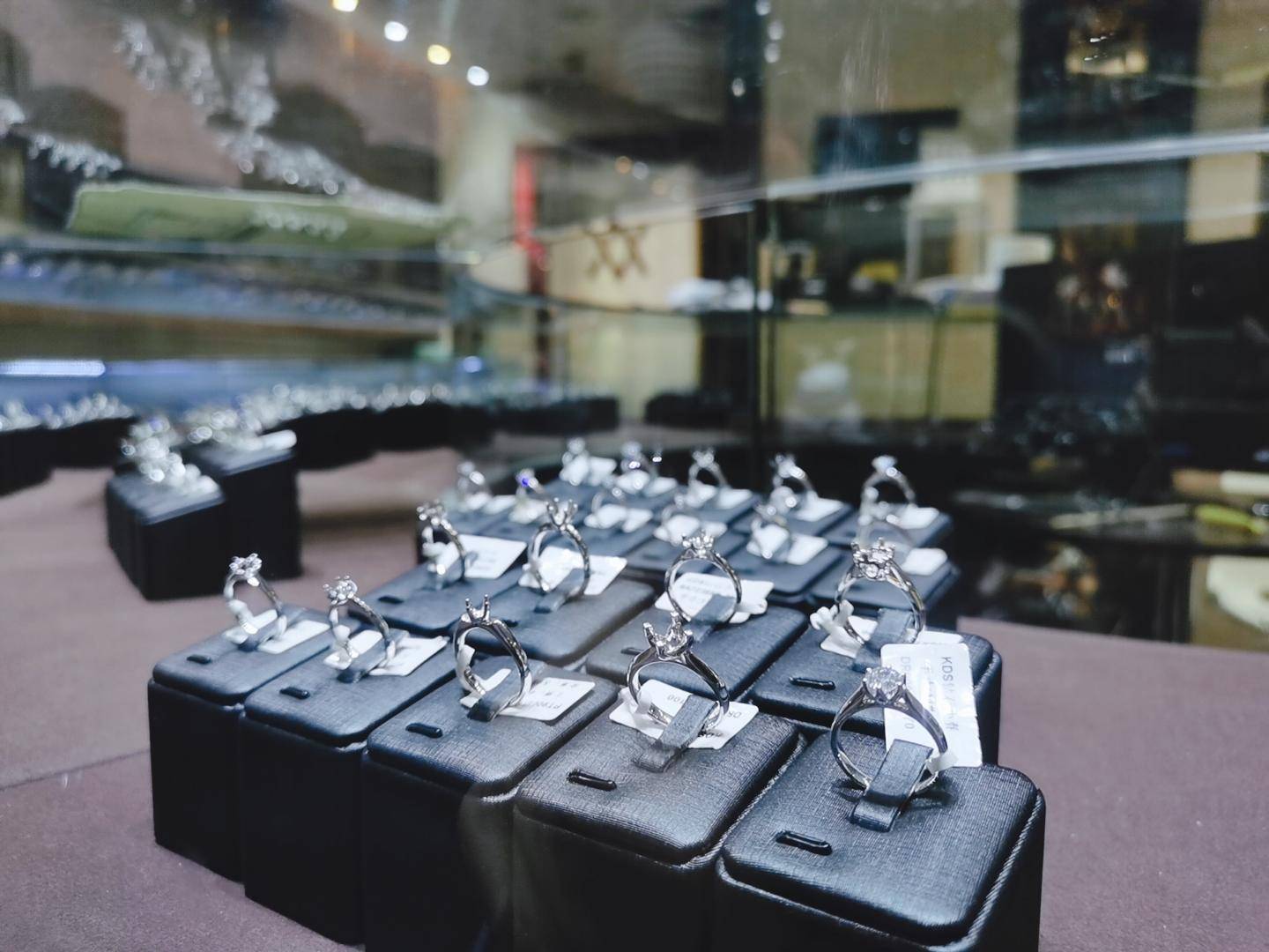 bluenile钻石价格,bluenile钻石一克拉