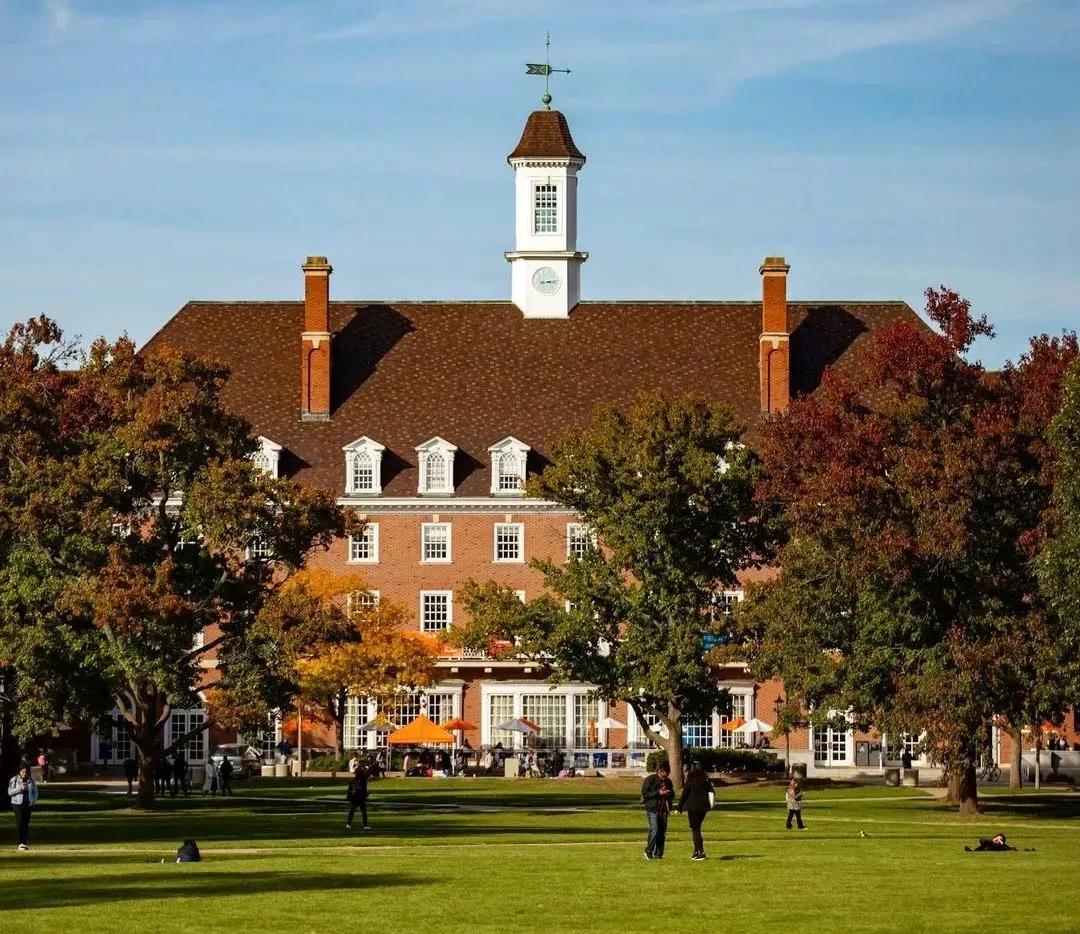 综排不高，但专业牛！中国学生最爱的玉米地神校，不该被低估