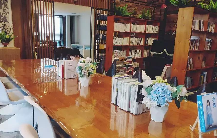 郑州12家高逼格书店,郑州适合带孩子去的书店