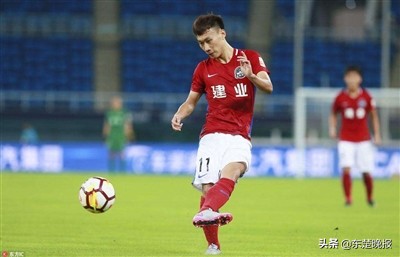 黄石“四虎将”笑傲中超绿茵场