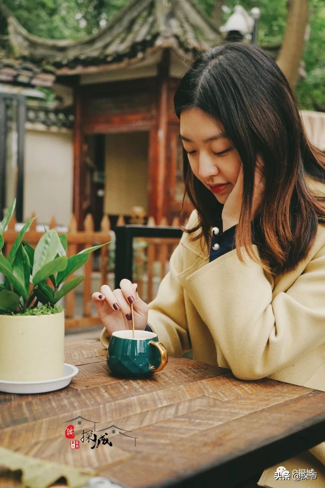 重庆山坡上喝茶,重庆山上格调露天咖啡馆