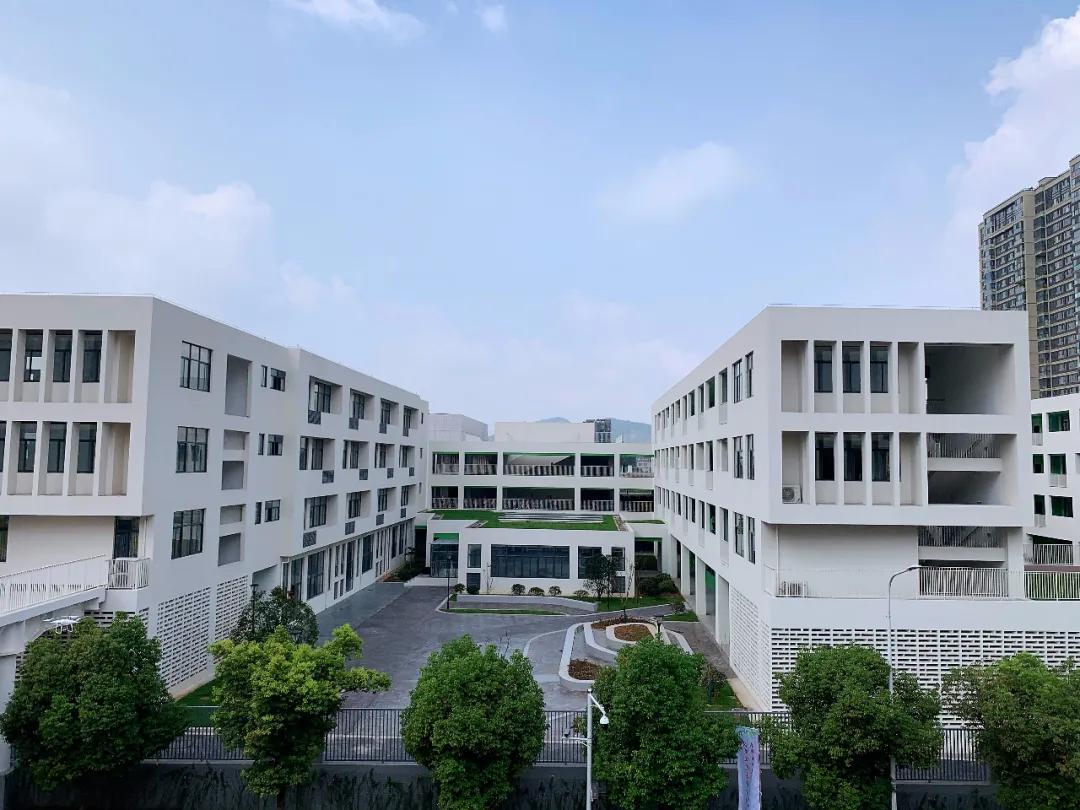 南师附校附属实验学校,南师附中燕子矶新城学校揭牌开学