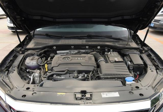 这车被国人捧红十年!新车焕然一新,加入6挡手动,还看啥雅阁