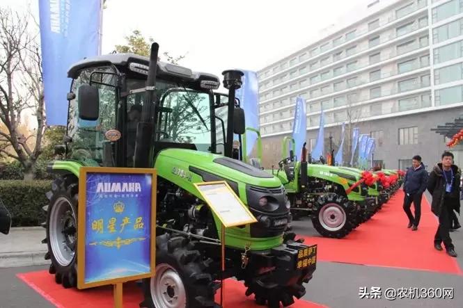 现场预收1.36亿元！经销商为啥这么信赖萨丁重工？