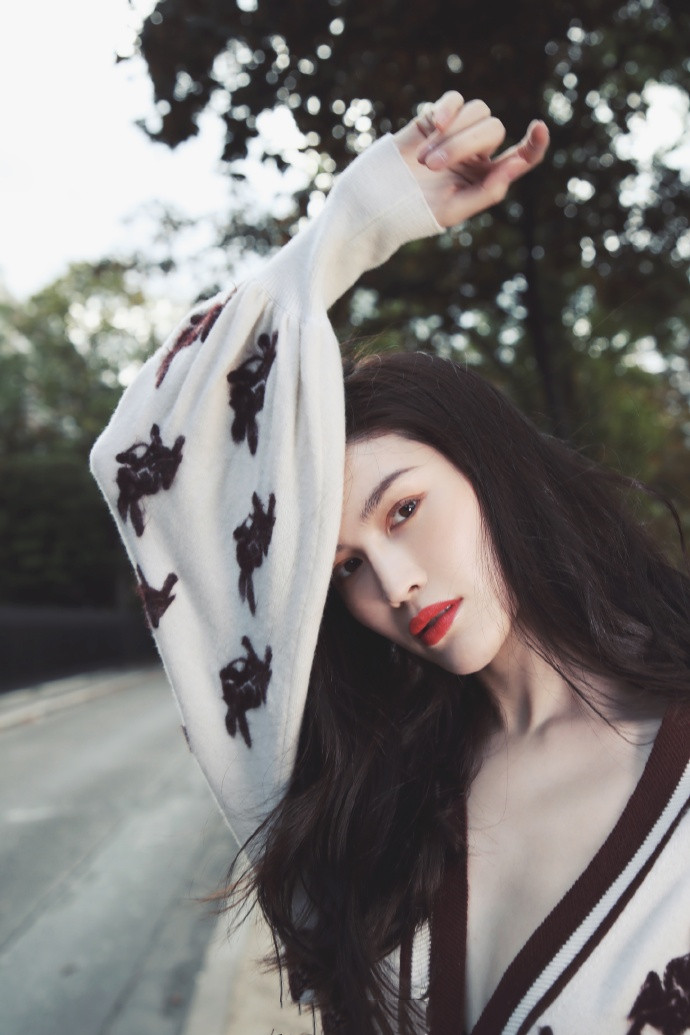 何穗的秋季穿搭风格,何穗穿搭夏天气质套装视频