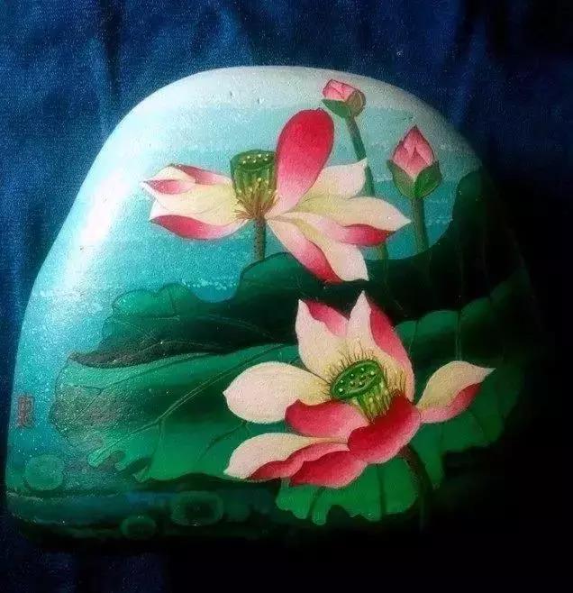 禅意石头画荷花画法,石头画图片大全简单荷花风景