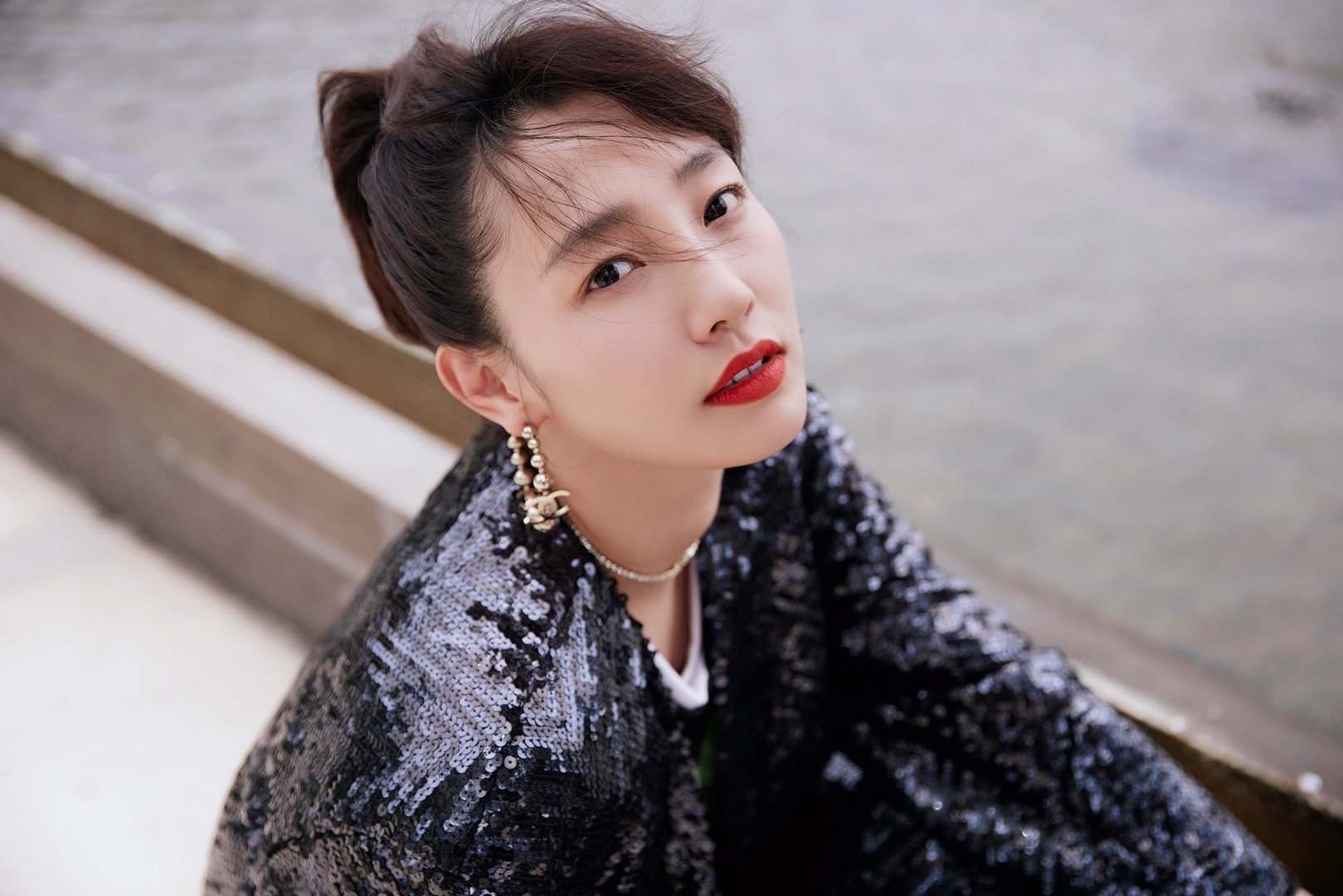 白百何带二胎儿子出门玩耍,白百何二胎是女孩还是男孩