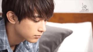 这个可盐可甜可狼的94年小鲜肉，简直就是漫画里走出来的男主角！