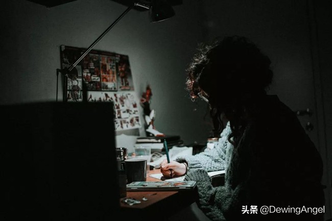 近视防控与光源的关系,近视处于什么光源下好