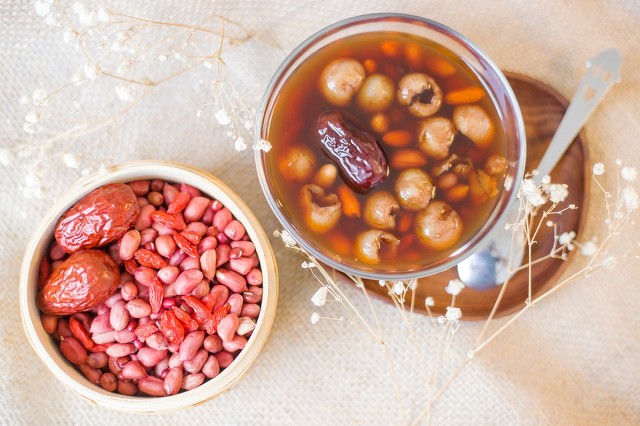 丰胸翘臀怎么练成,如何丰胸提胸