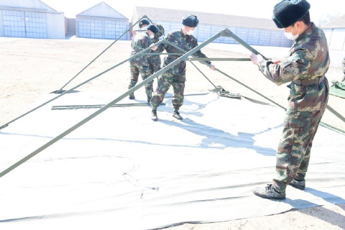 兵哥哥的野外生存技巧,兵哥哥荒野求生训练