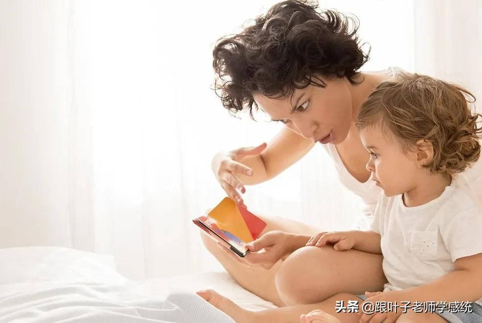 顺拐的人是不是大脑发育不健全,孩子走路不太正常