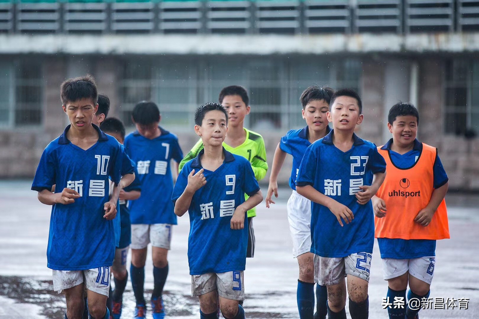 激情绿茵运动会入场,绍兴青少年足球锦标赛