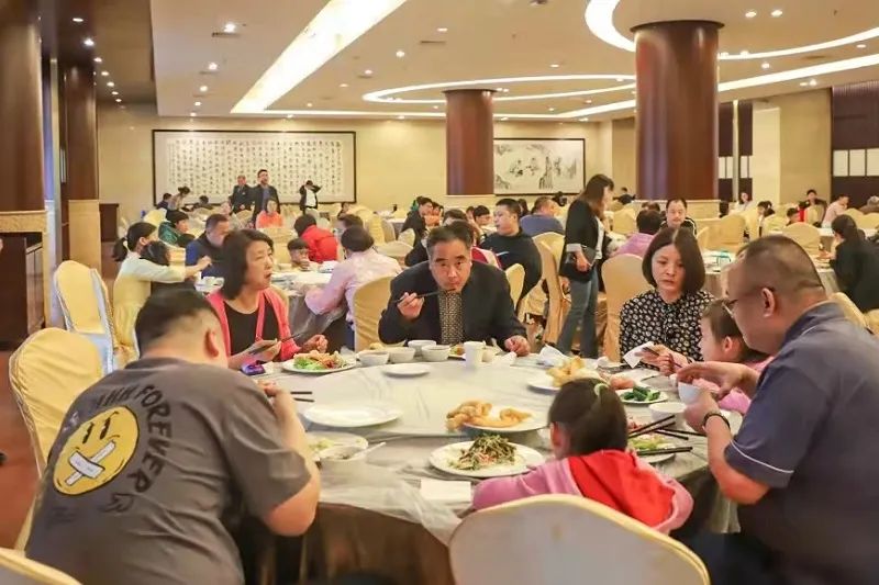 偷得浮生半日闲泡温泉团购,偷得浮生半日闲泡温泉