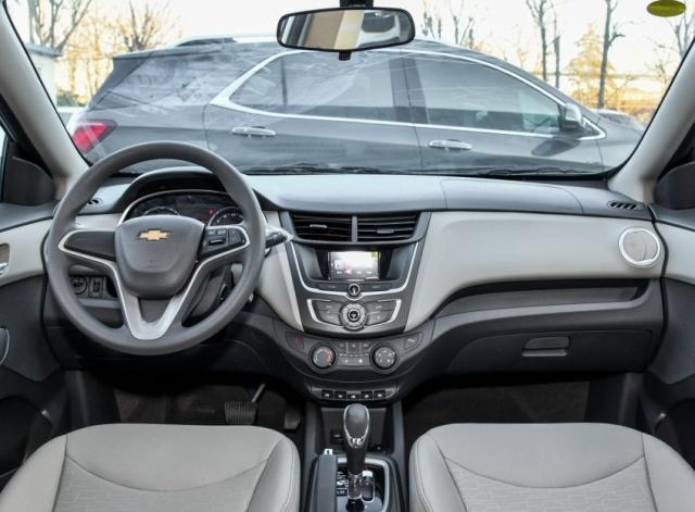 雪佛兰终于良心了！新车气派不输大众捷达，直降3万，还看啥瑞纳