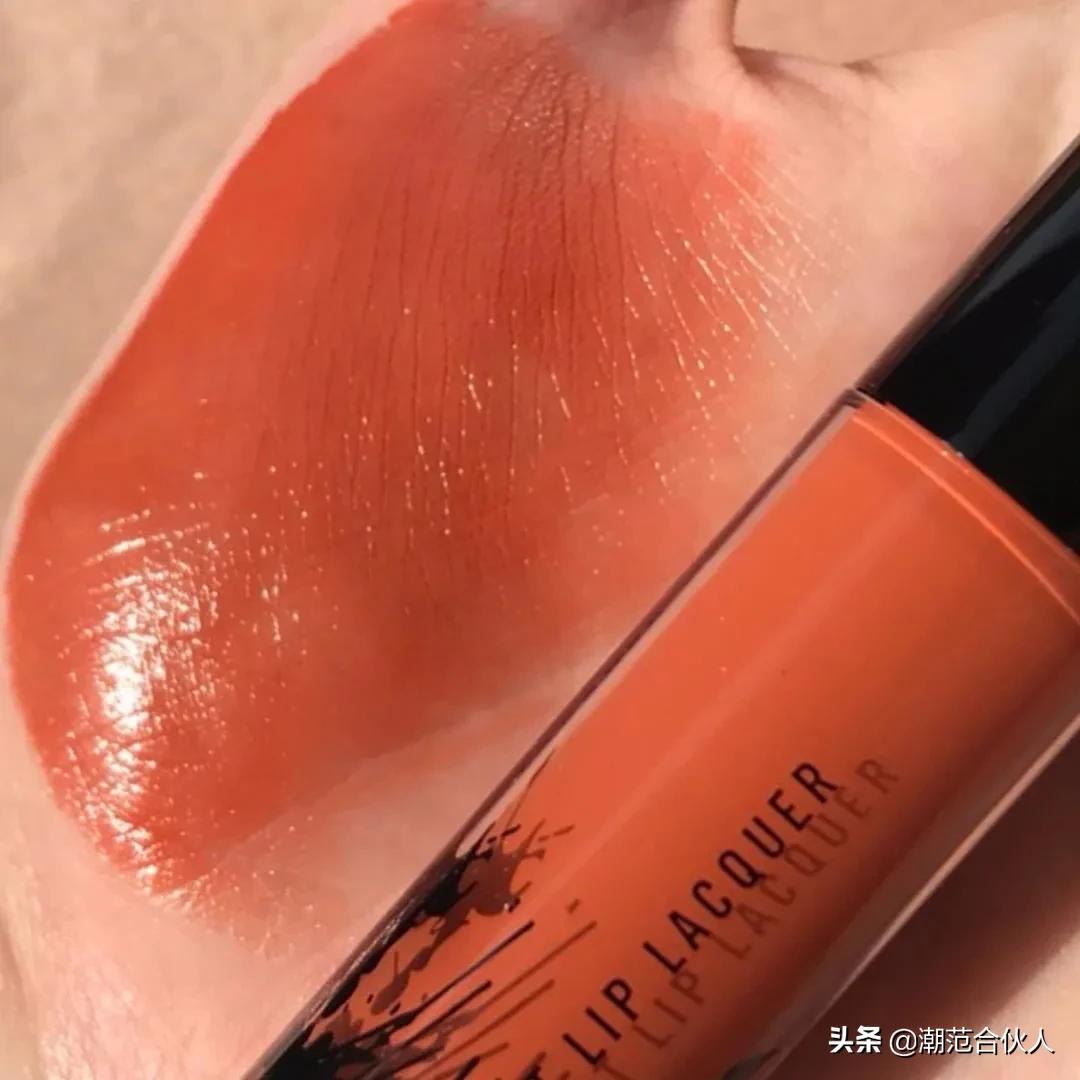 李佳琦omg这个产品也太好用了吧,李佳琦被称为美妆界的代名词