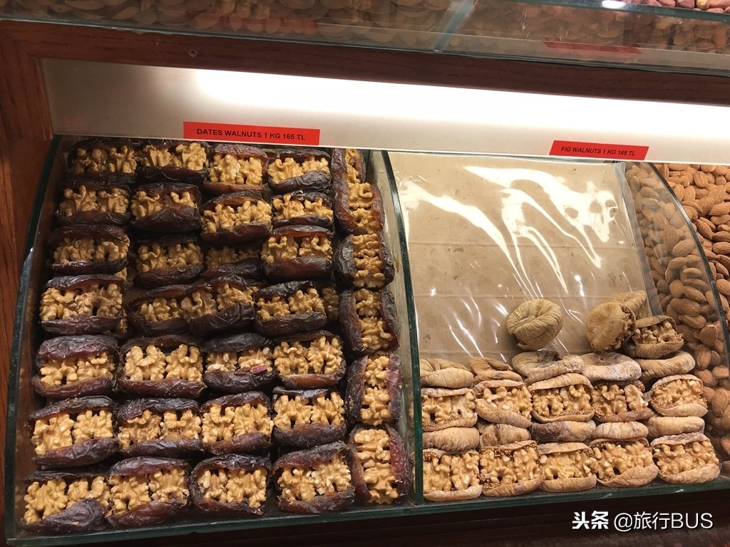 「土耳其」必买伴手礼（蓝眼睛、玫瑰精油、香料等……