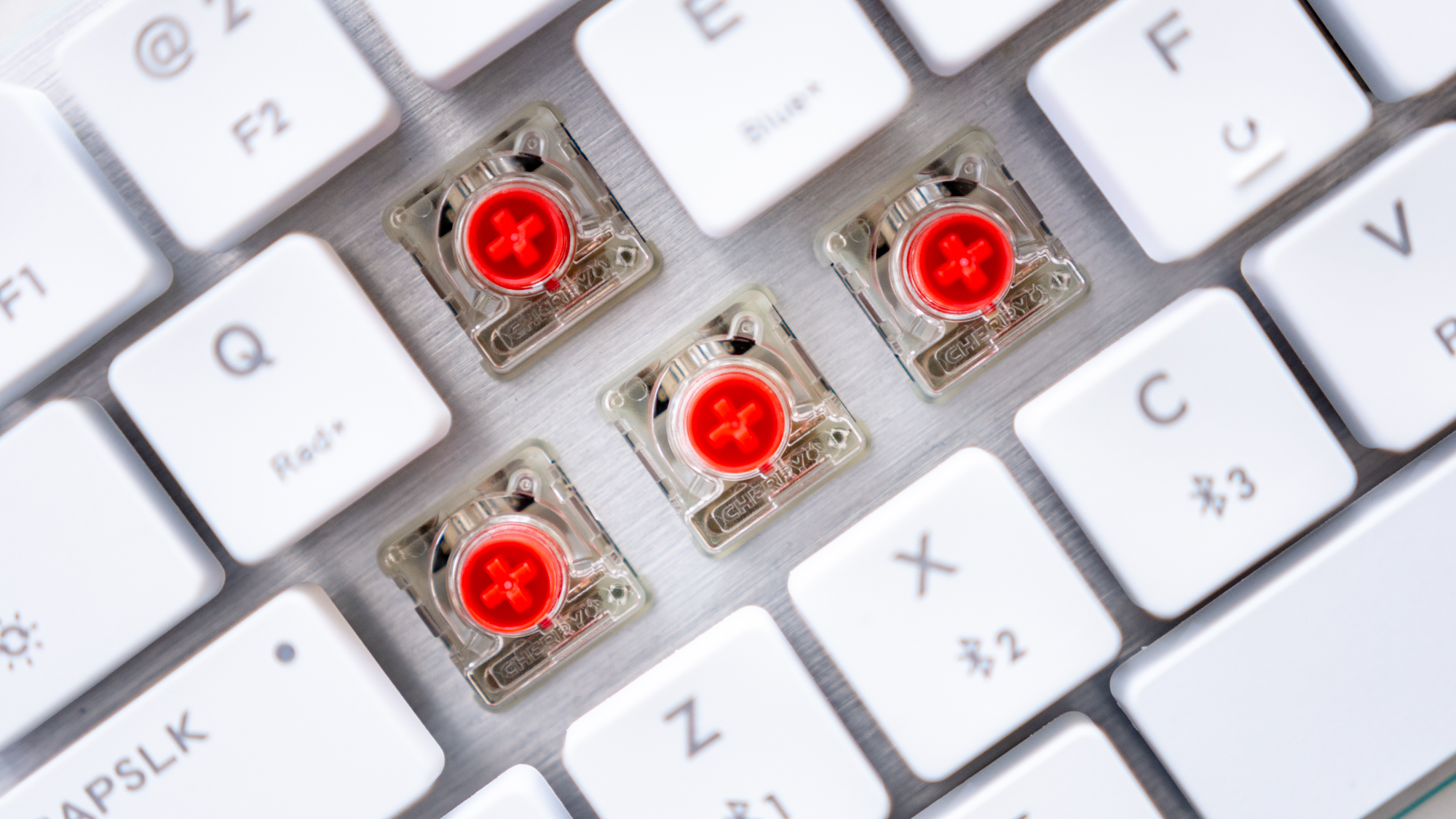 双模互联，极致便携：酷冷至尊SK621矮轴机械键盘体验