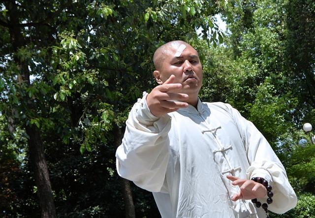 太极雷雷被骂完整版,太极雷雷评价一龙视频