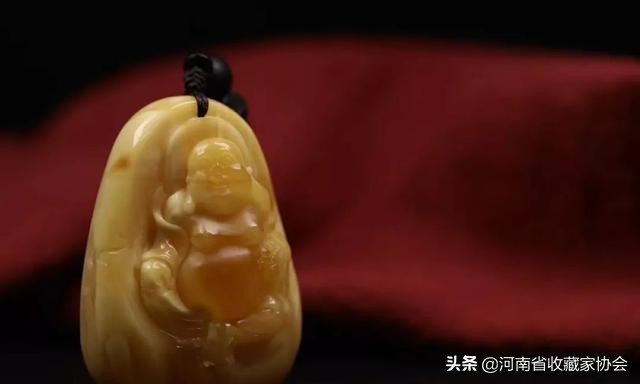 檀香木手串如何保养才能越来越亮,沉香手串如何保养这几点要牢记