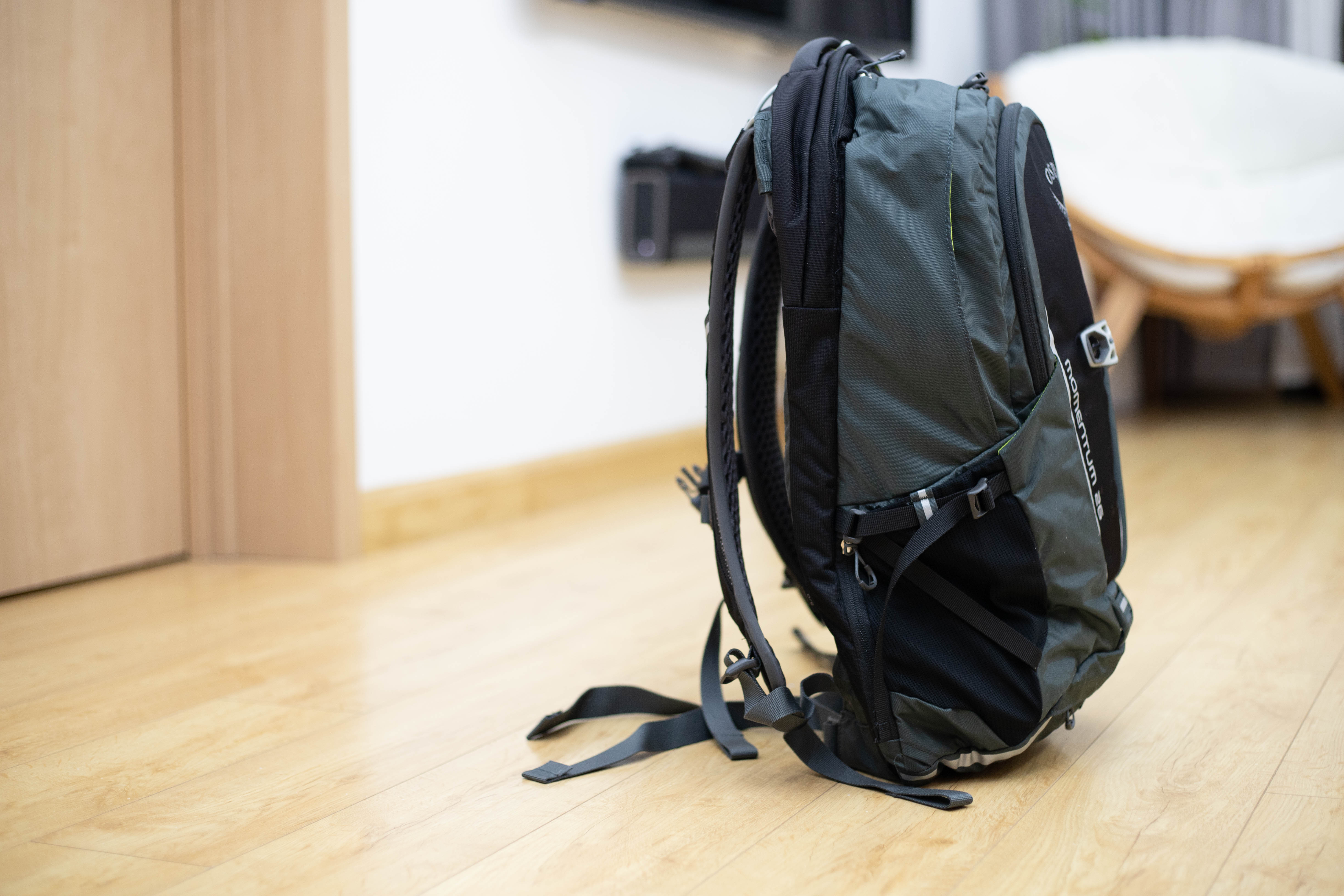 通勤男款双肩包推荐,男人双肩包推荐奢侈品