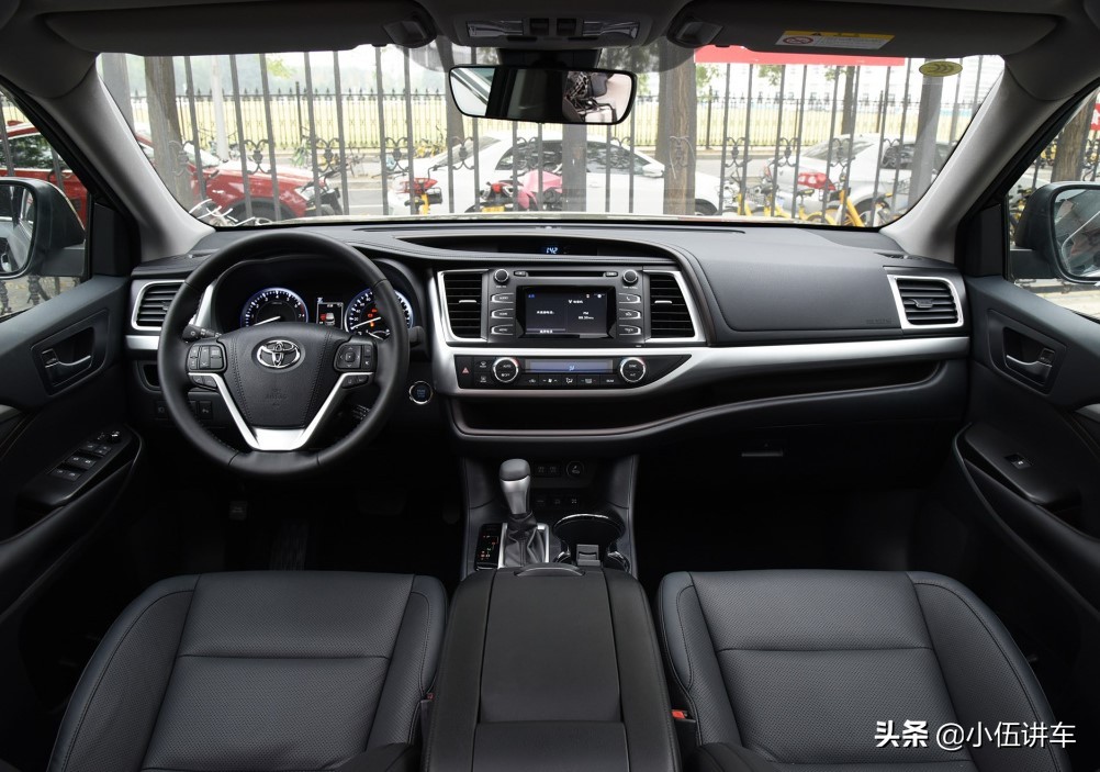 2017款汉兰达与冠道370哪个油耗低,汉兰达五座和冠道哪个好