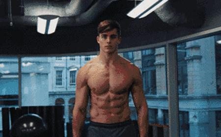 一副哑铃,全面锻炼肩部、胸部、手臂肌肉,毫无遗漏,效果显著