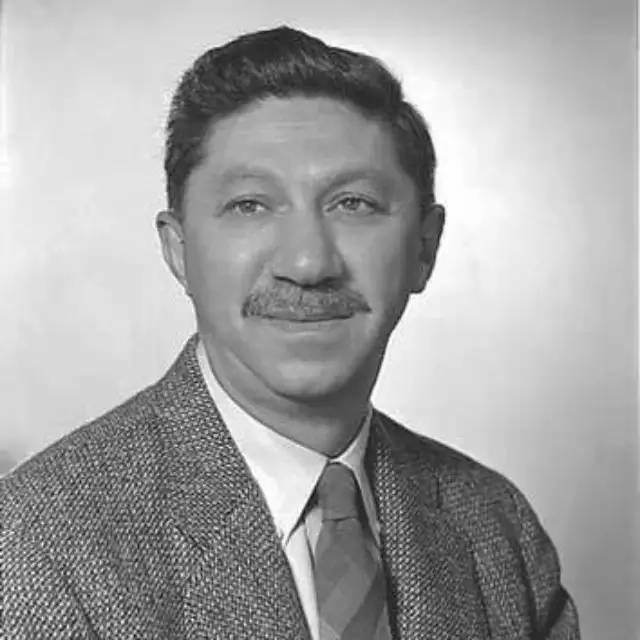 一场足球比赛的分析,足球比赛中是怎么思考的