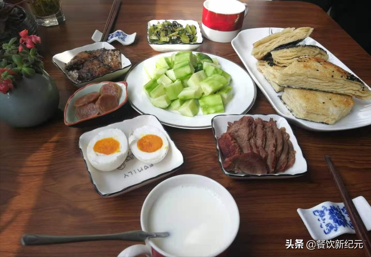 看完曹县人的一日三餐，再看上海人的，网友：没有对比就没有伤害